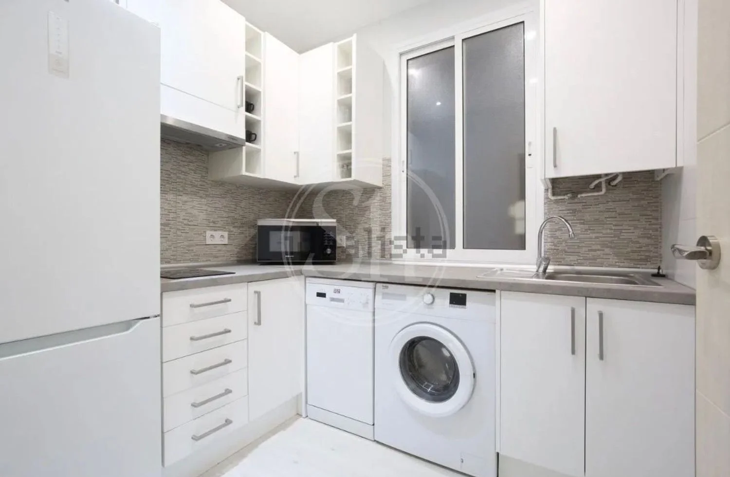 Piso en calle de Vallehermoso, 90