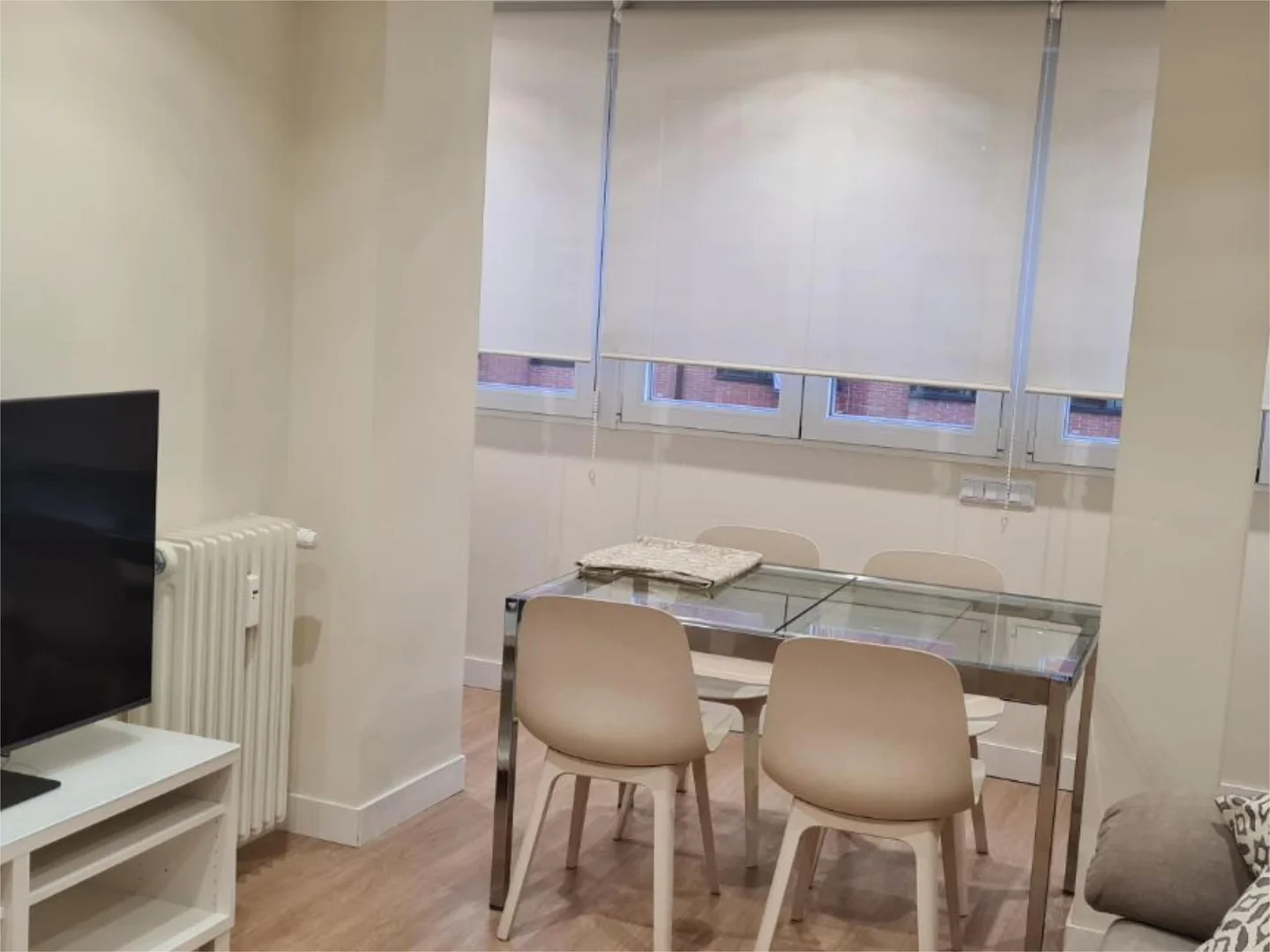 Piso en  Calle del General Margallo 24 - Foto 3