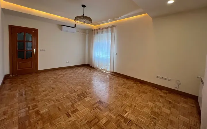 Piso en  Calle de Azcona 5 - Foto 3