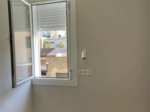 Piso en  Carrer de la Mare de Déu de Port 281 - Foto 5