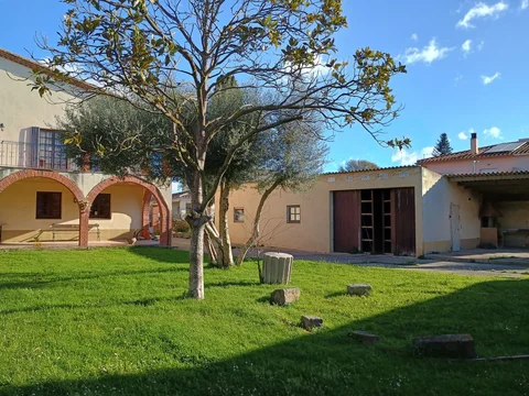 Masía en Ronda d'Orient, 4 - Foto 3
