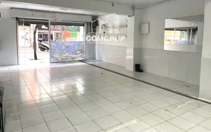 Local comercial en  TURO DE LA TRINITAT 45-47 - Foto 1