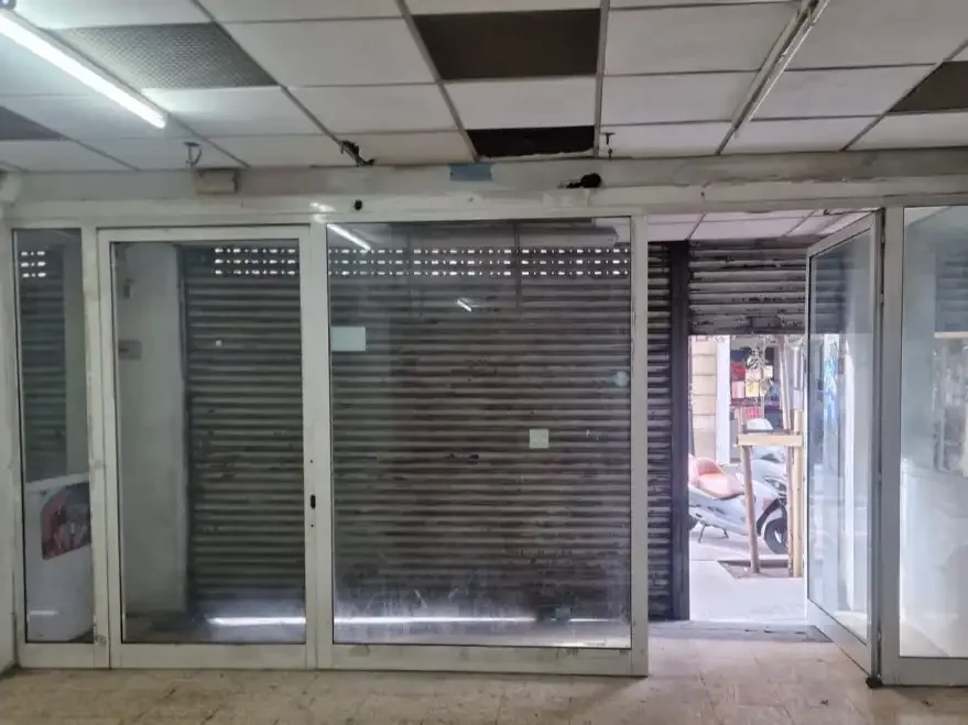 Local comercial en  Carrer de Sugranyes 1 - Foto 5