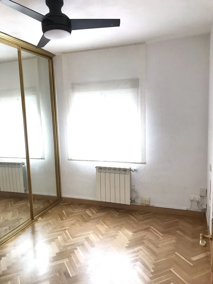 Piso en Barrio Tres Olivos - Valverde - Foto 23