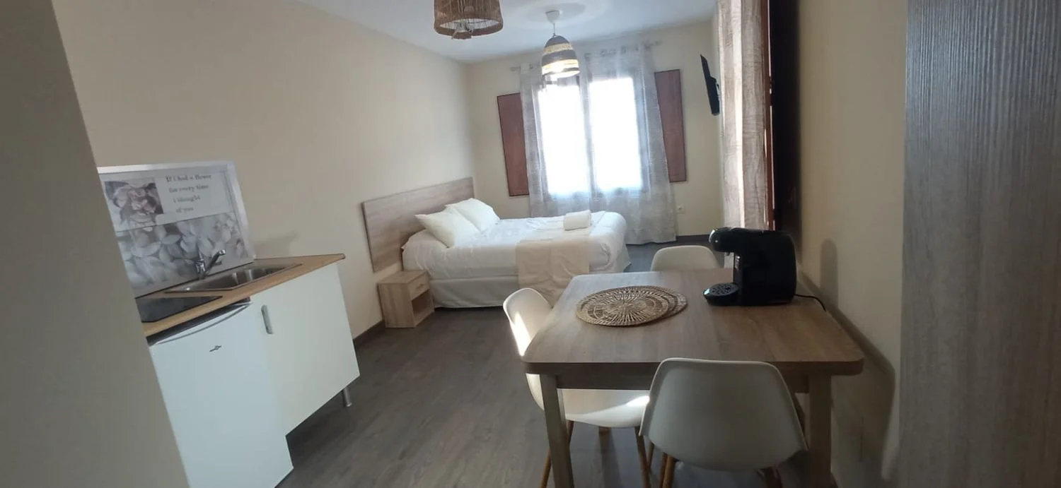 Estudio en calle de Santa Leonor, 28 - Foto 2