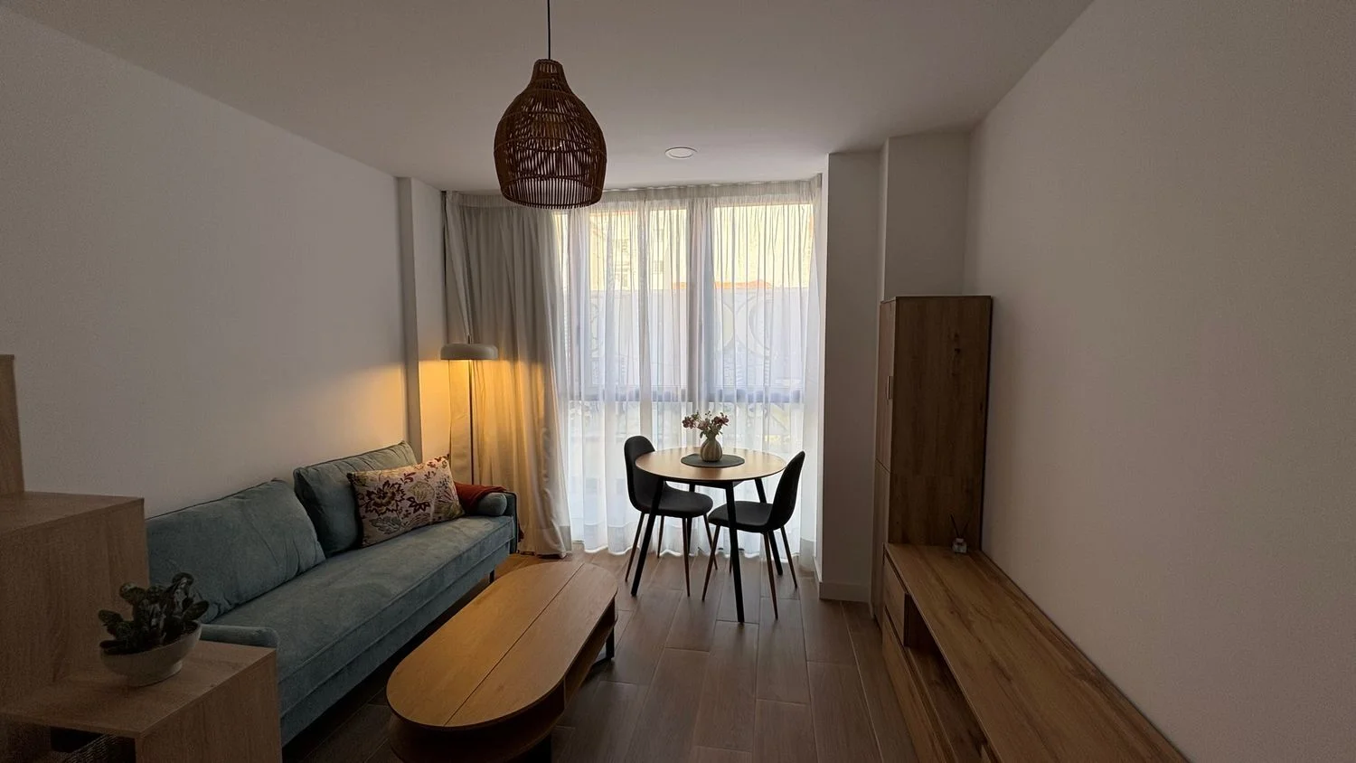 Estudio en calle de Ceuta, 23