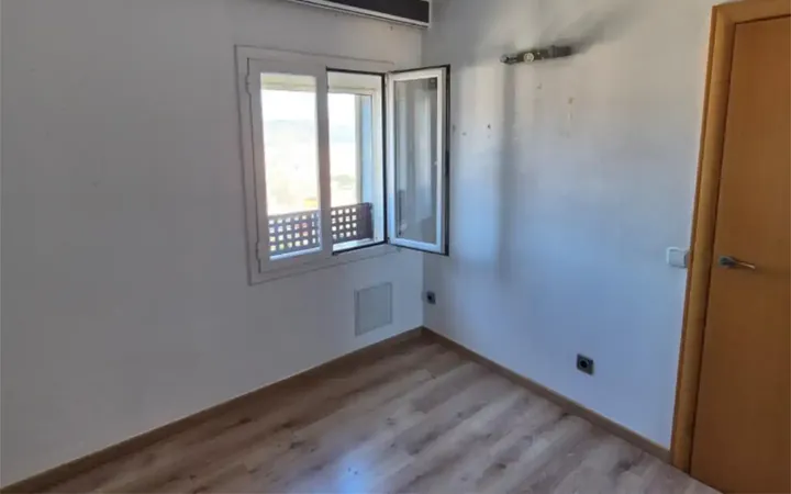 Piso en calle Carrer de Calderón de la Barca 135 - Foto 10