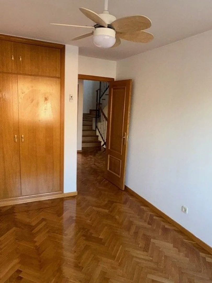 Chalet adosado en Barrio Arroyo del Fresno - Foto 9