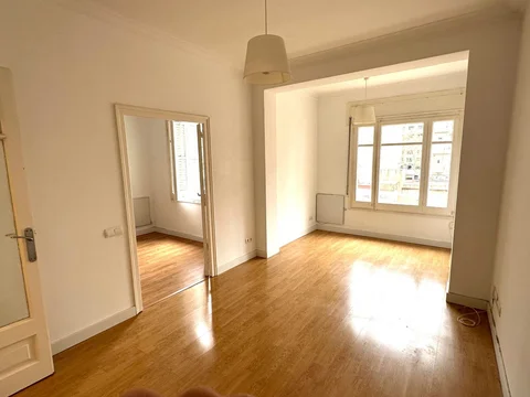 Piso en calle de Roger de Flor, 297 - Foto 1