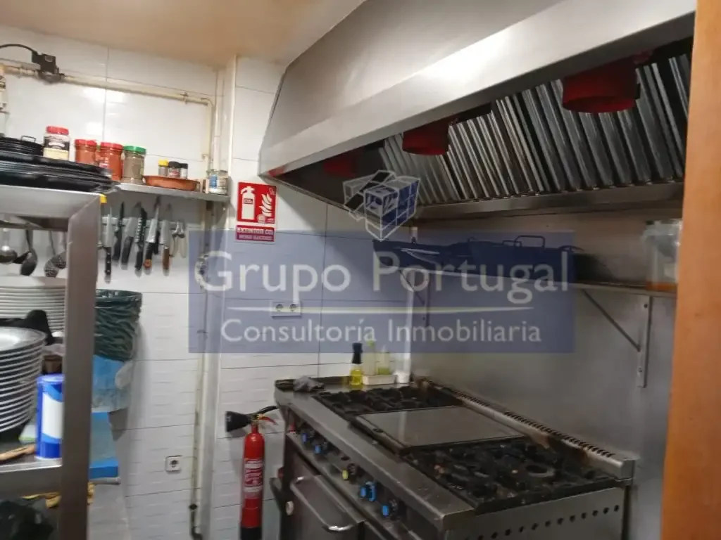 Local comercial en  Madrid Capital - Foto 3