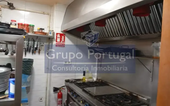 Local comercial en  Madrid Capital - Foto 3