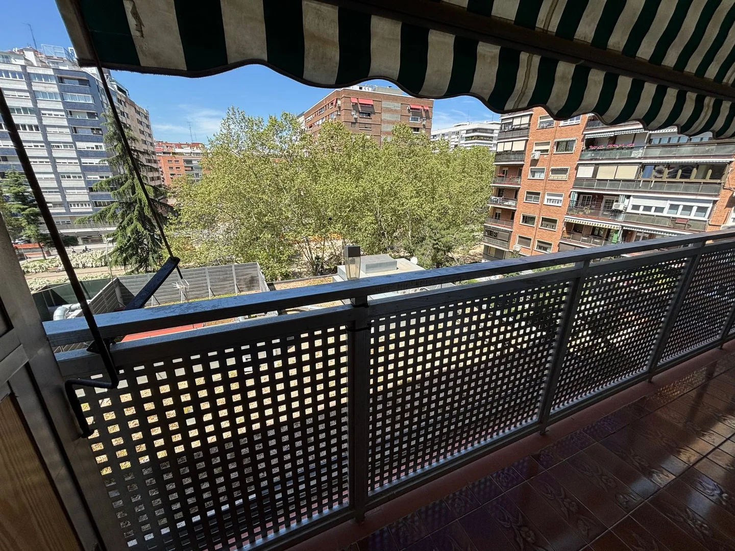 Piso en calle del Poeta Joan Maragall, 13 - Foto 2