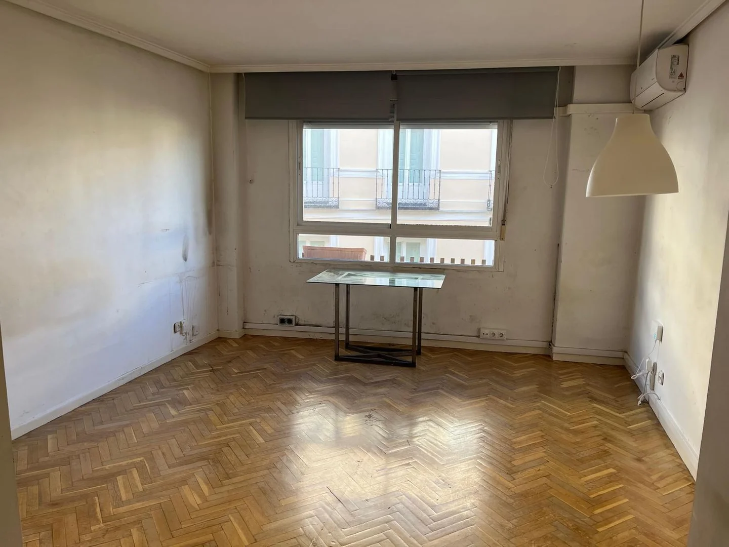 Estudio en calle de Moratín, 4