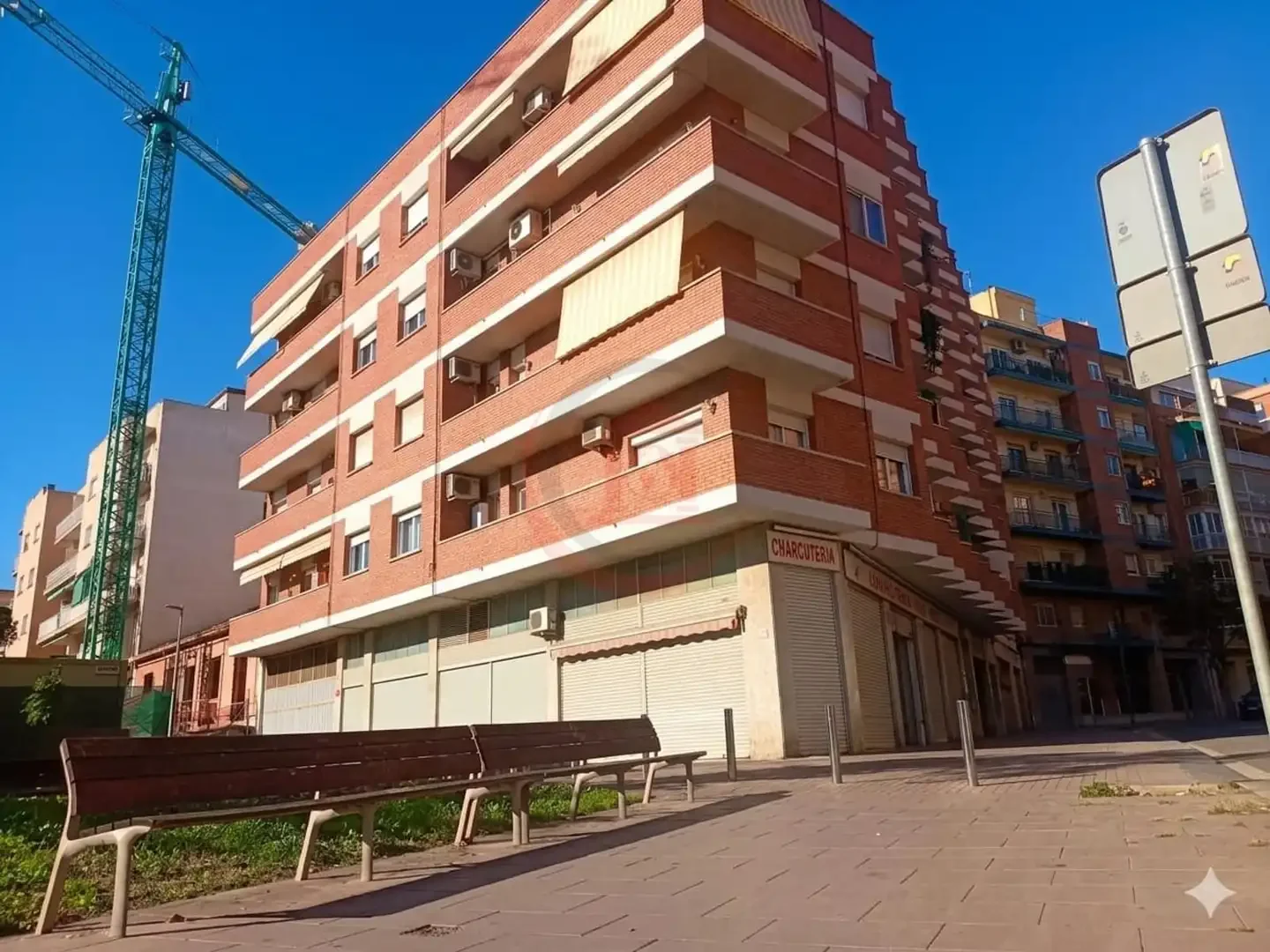 Local comercial en  Garrofers - Foto 4