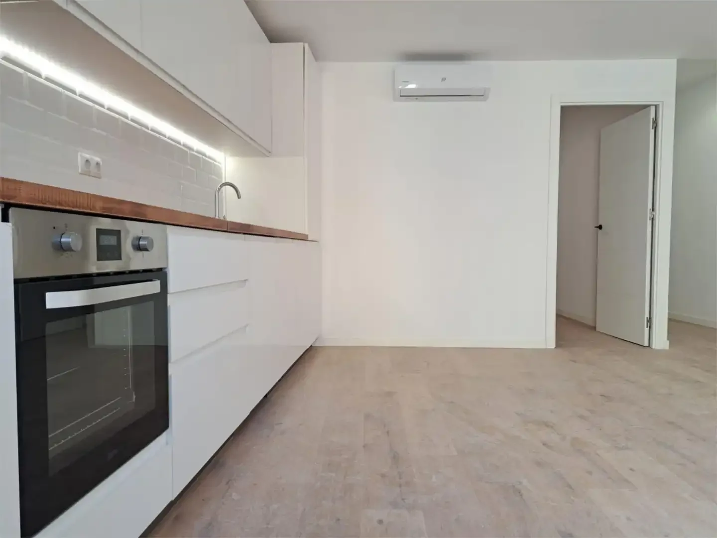 Piso en  Carrer de l'Hospital 135 - Foto 24