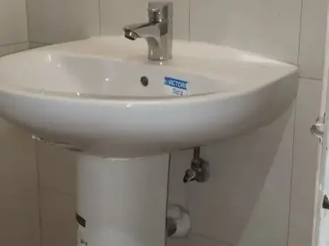 Local comercial en  Calle de San Restituto 22 - Foto 6