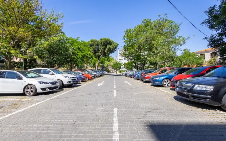 Piso en Calle de Hontalbilla, Tres Olivos - Valverde - Foto 1