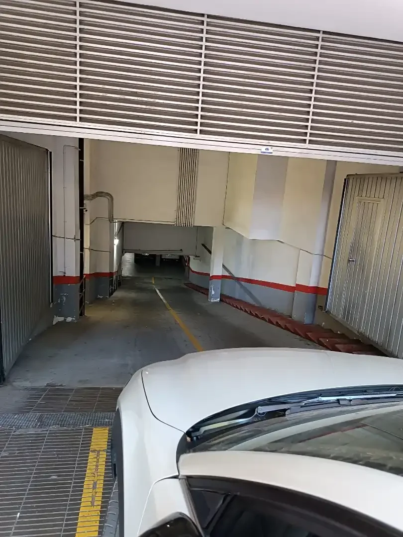 Garaje en  Carrer de Sant Gervasi de Cassoles 86 - Foto 2