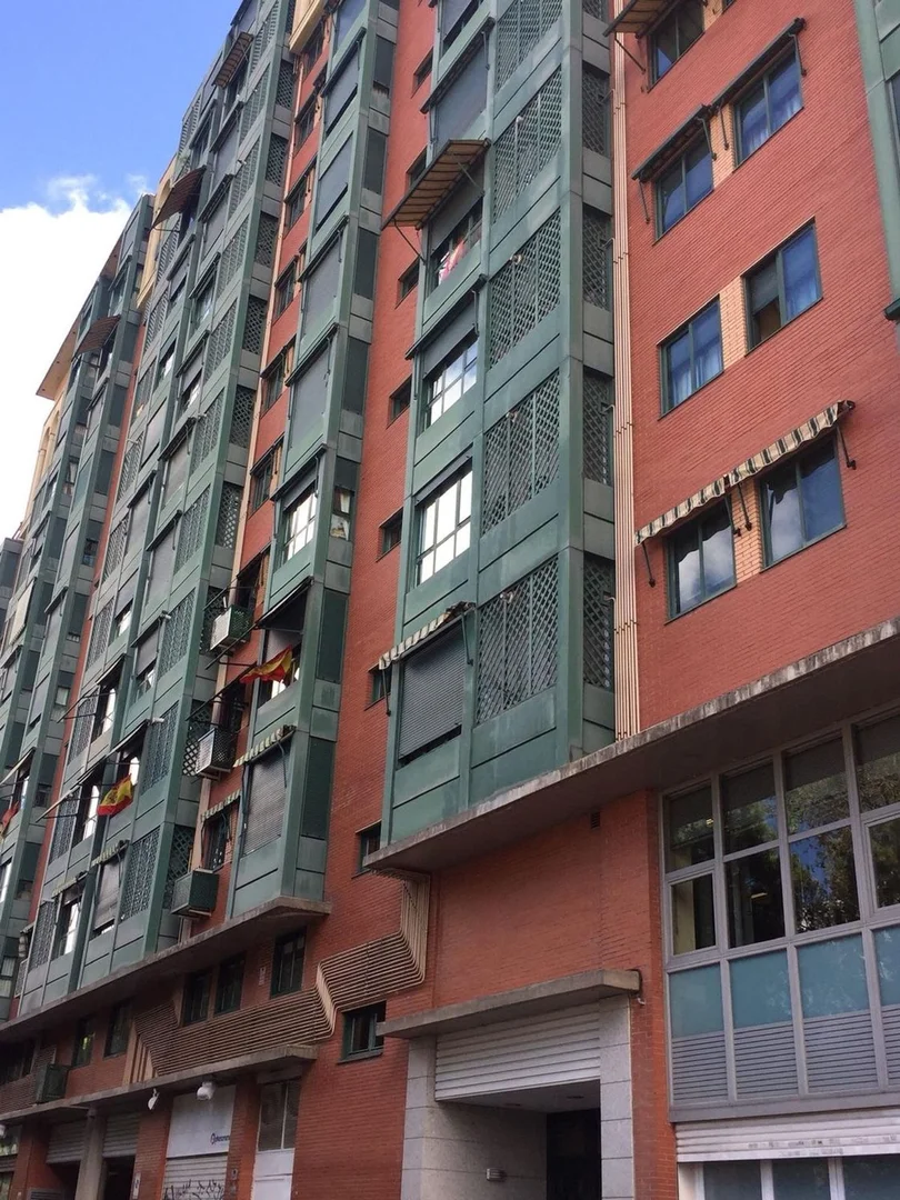 Alquiler de piso en Calle Rafael Bergamín, 16 a - Foto 1