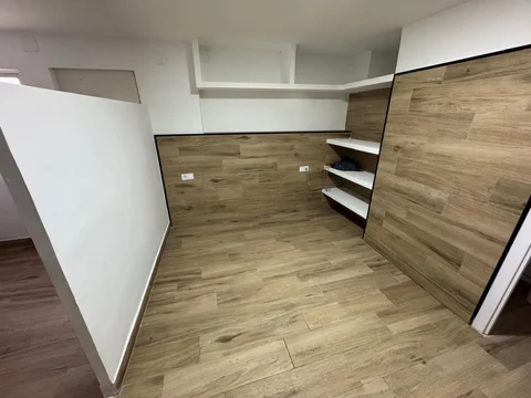 Estudio en plaza Roja de la Ciutat Meridiana, 1 - Foto 2