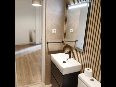 Piso en  Calle del Aviador Zorita 8 - Foto 10