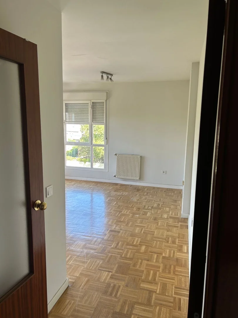 Piso en Calle Rocinante, 13, Tres Olivos - Valverde - Foto 2