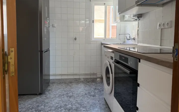 Piso en  Calle de Vázquez de Mella 27 - Foto 5