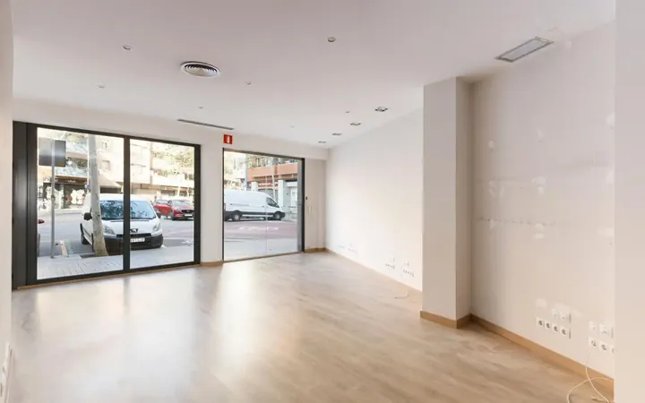 Local comercial en   CALLE BILBAO 180 - Foto 9