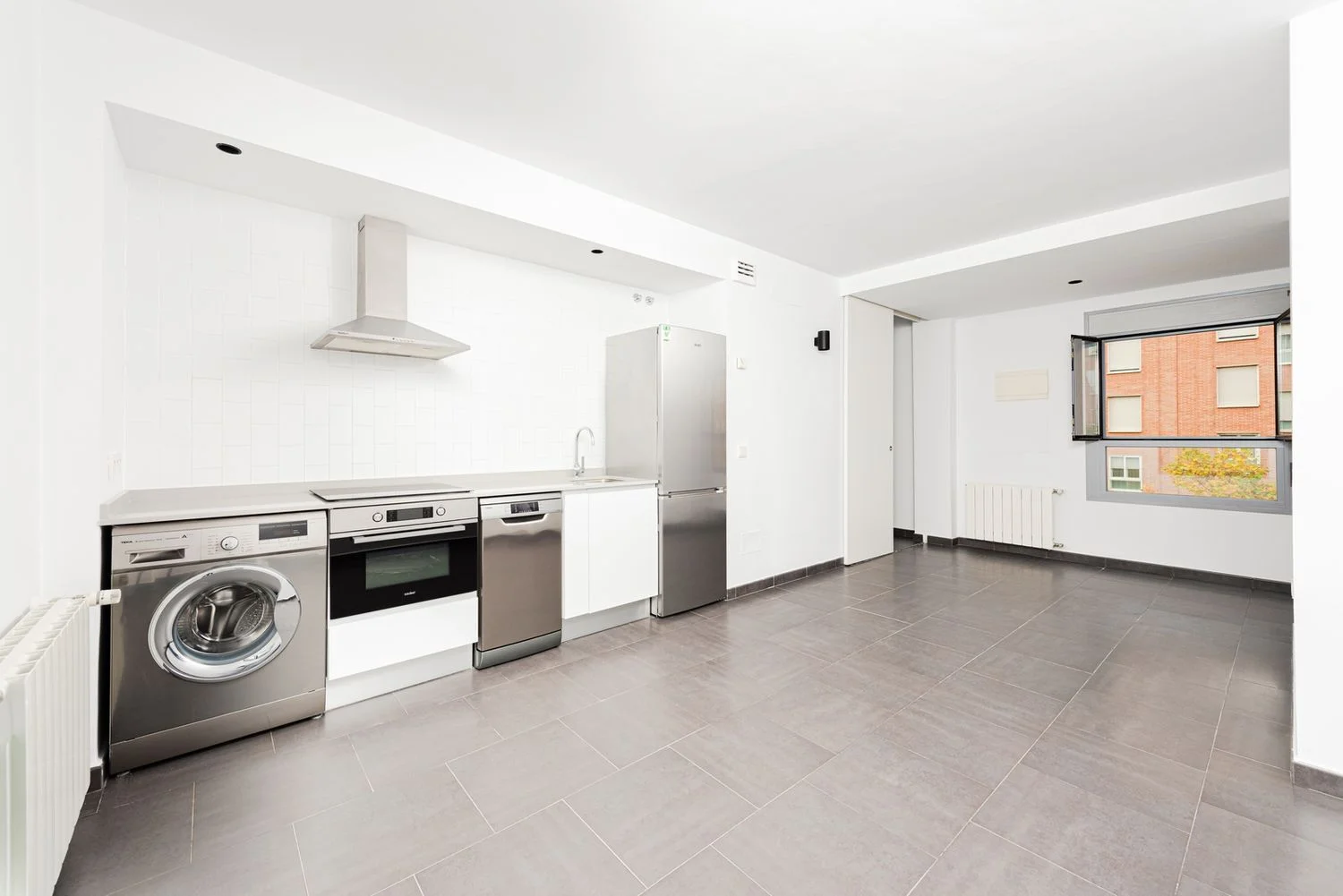 Piso en avenida de la Peseta - Foto 4