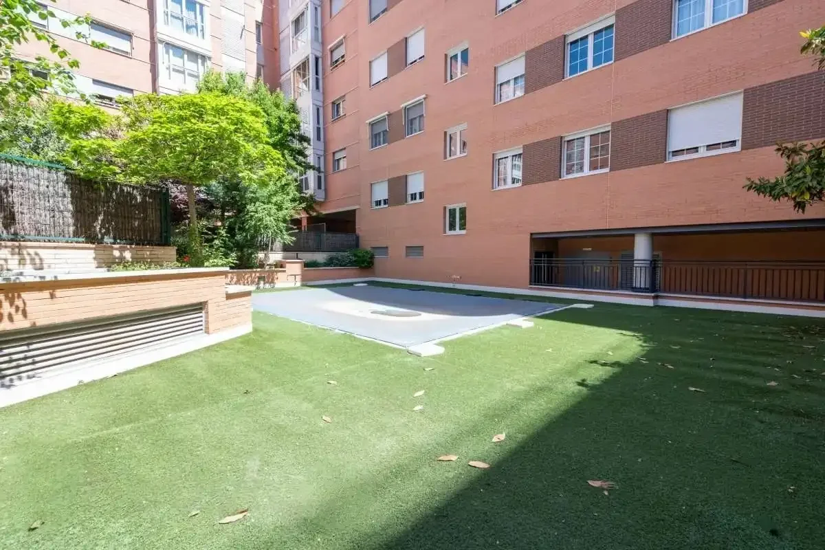 Piso en  Calle de Miguel Yuste 52C - Foto 2