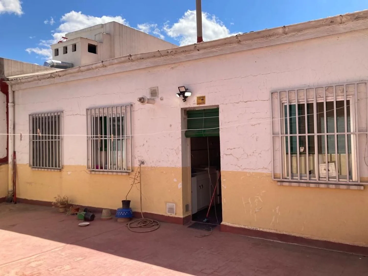 Edificio de uso mixto en Simancas - Foto 21