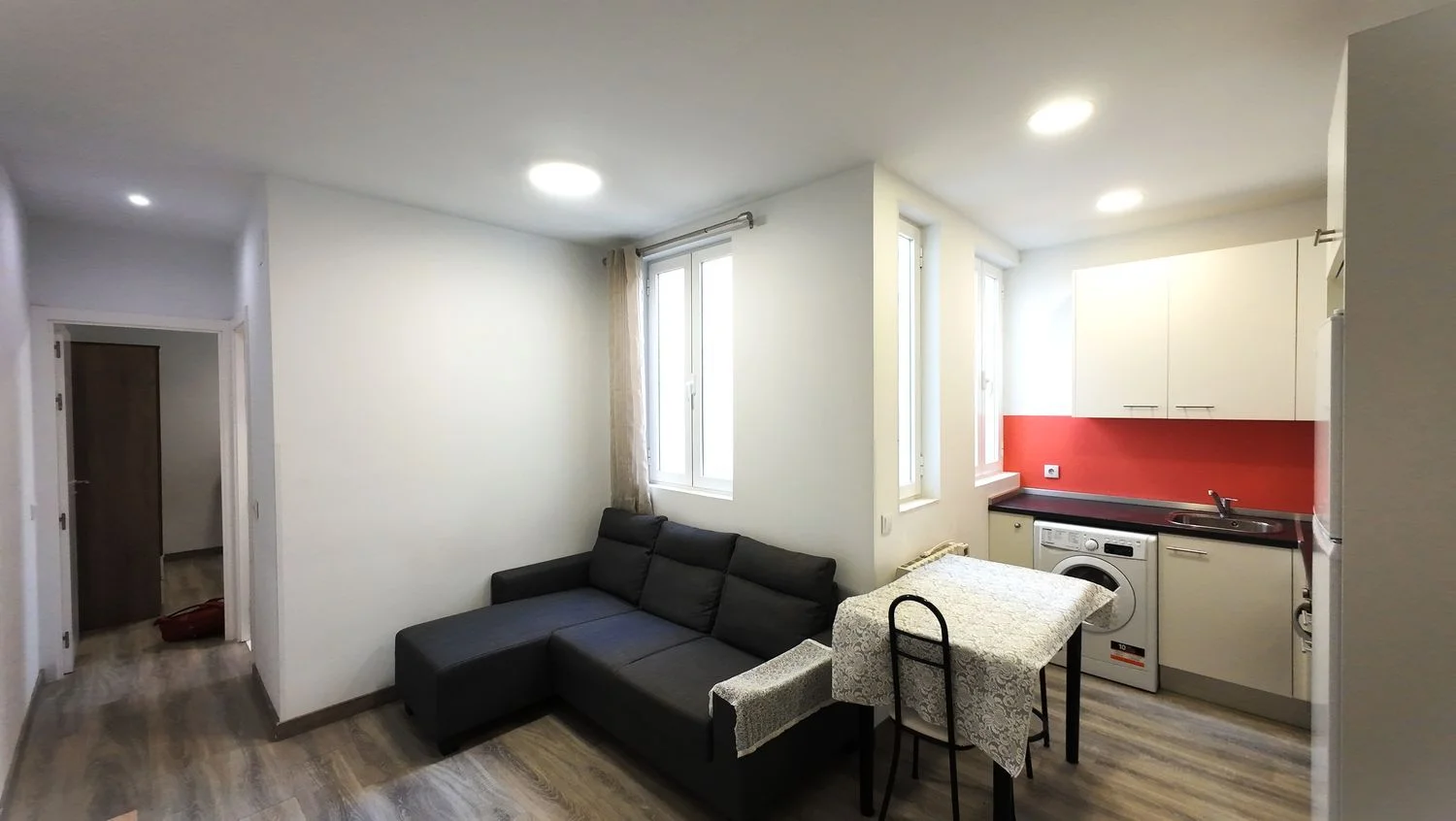 Piso en calle de Granada, 12