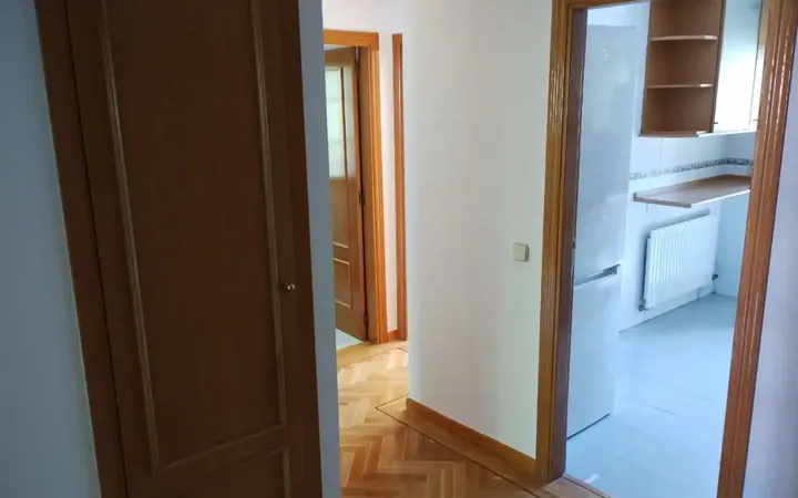 Piso en  Calle Valle de Pas 10 - Foto 3
