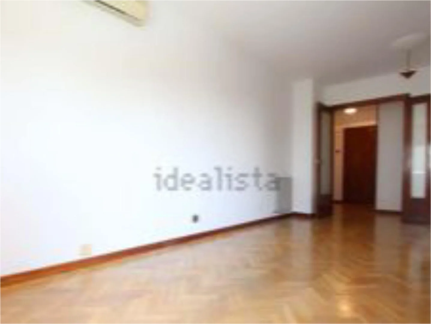 Piso en  Calle de Rosalía de Castro 75 - Foto 4