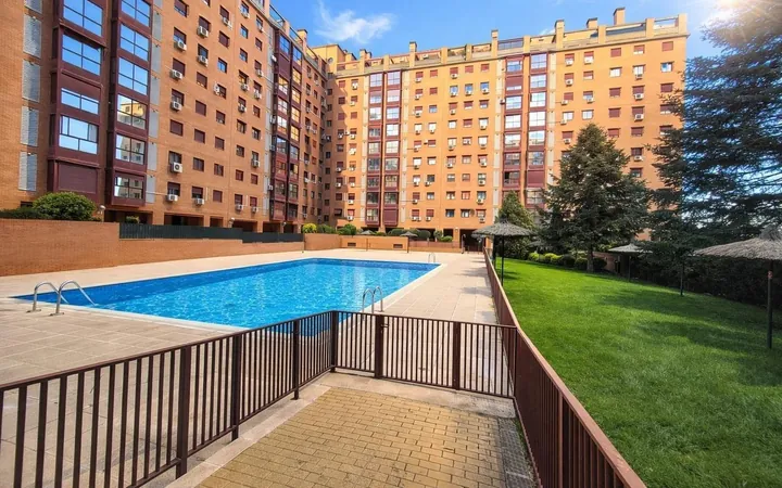 Piso en Avenida de los Poblados, Abrantes - Foto 1