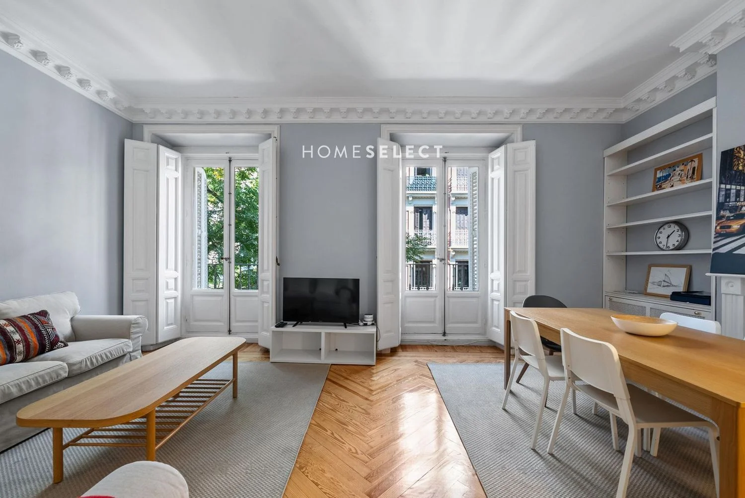 Piso en calle de Salustiano Olózaga - Foto 1