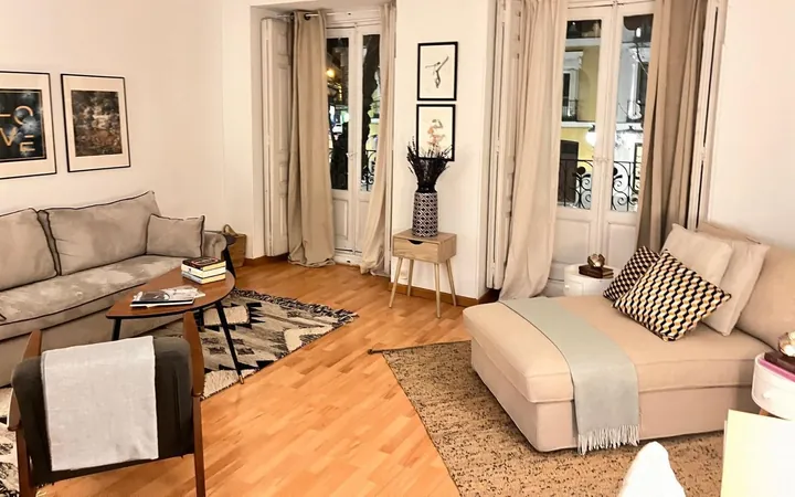 Piso en Calle de Atocha, 96, Lavapiés-Embajadores - Foto 1