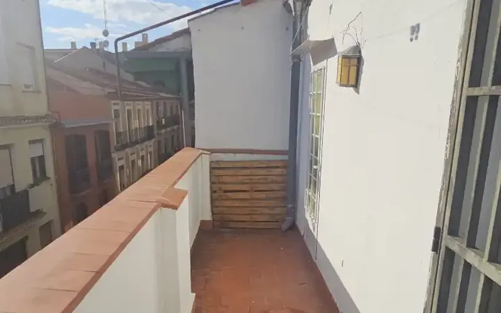 Piso en  Calle del Amparo 41 - Foto 1