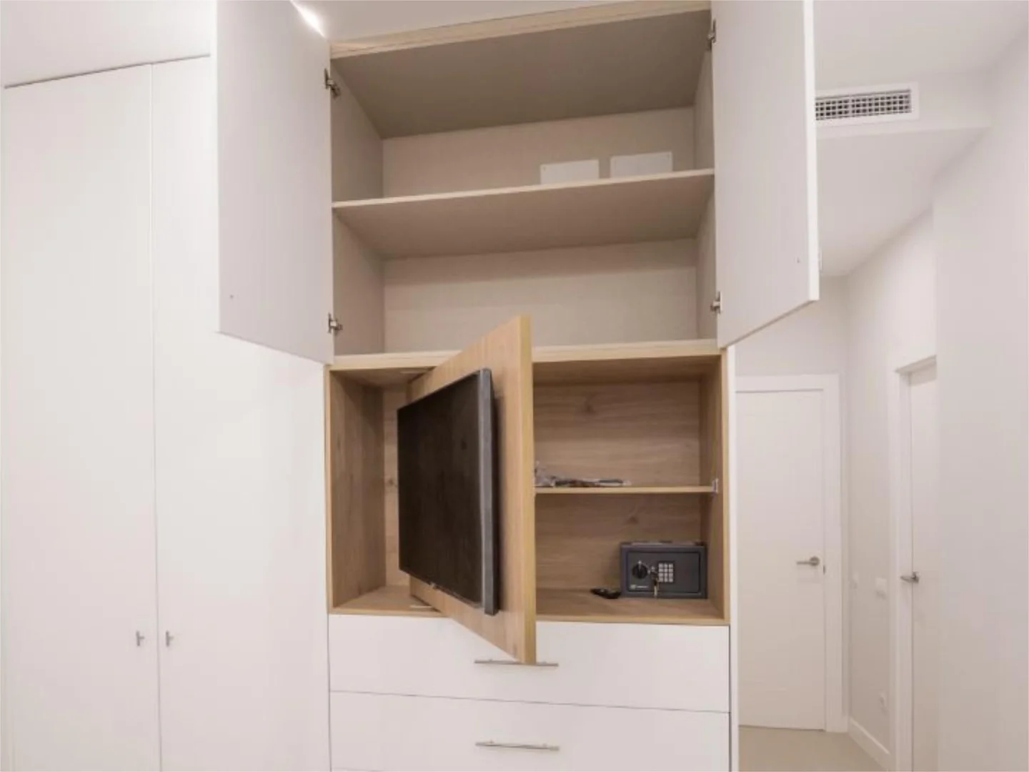 Piso en  Calle de Juan Álvarez Mendizábal 10 - Foto 17