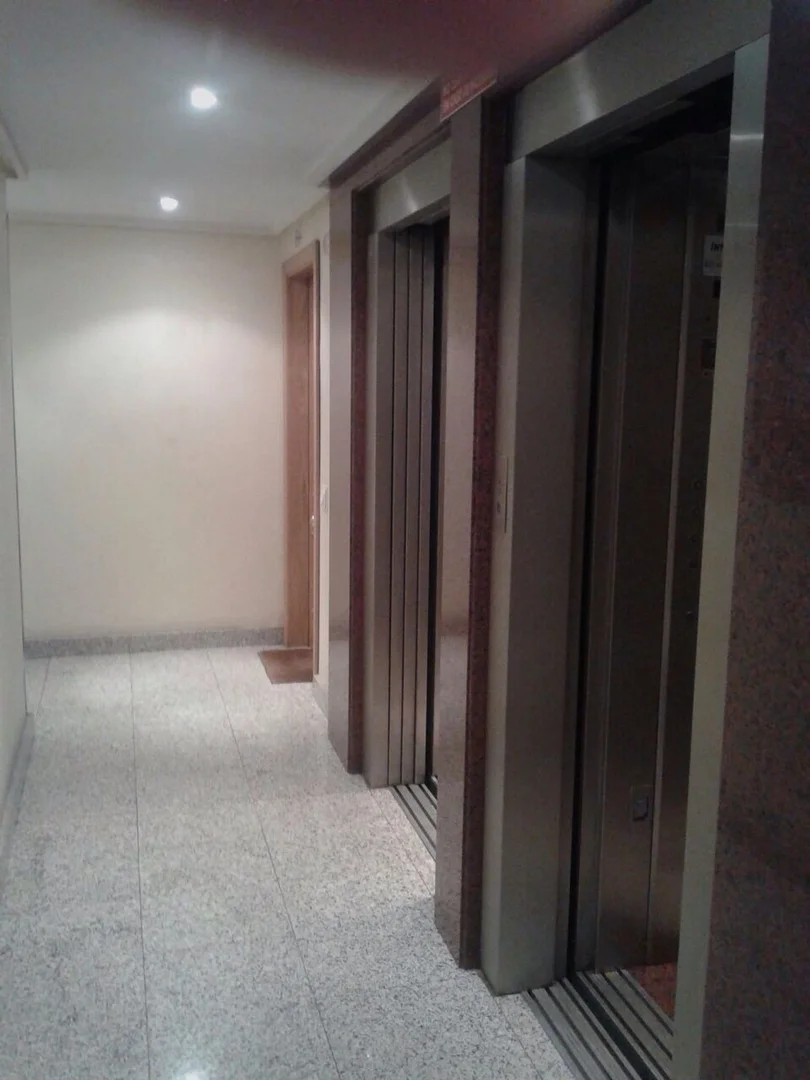 Estudio en calle de Sor Ángela de la Cruz, 43 - Foto 10