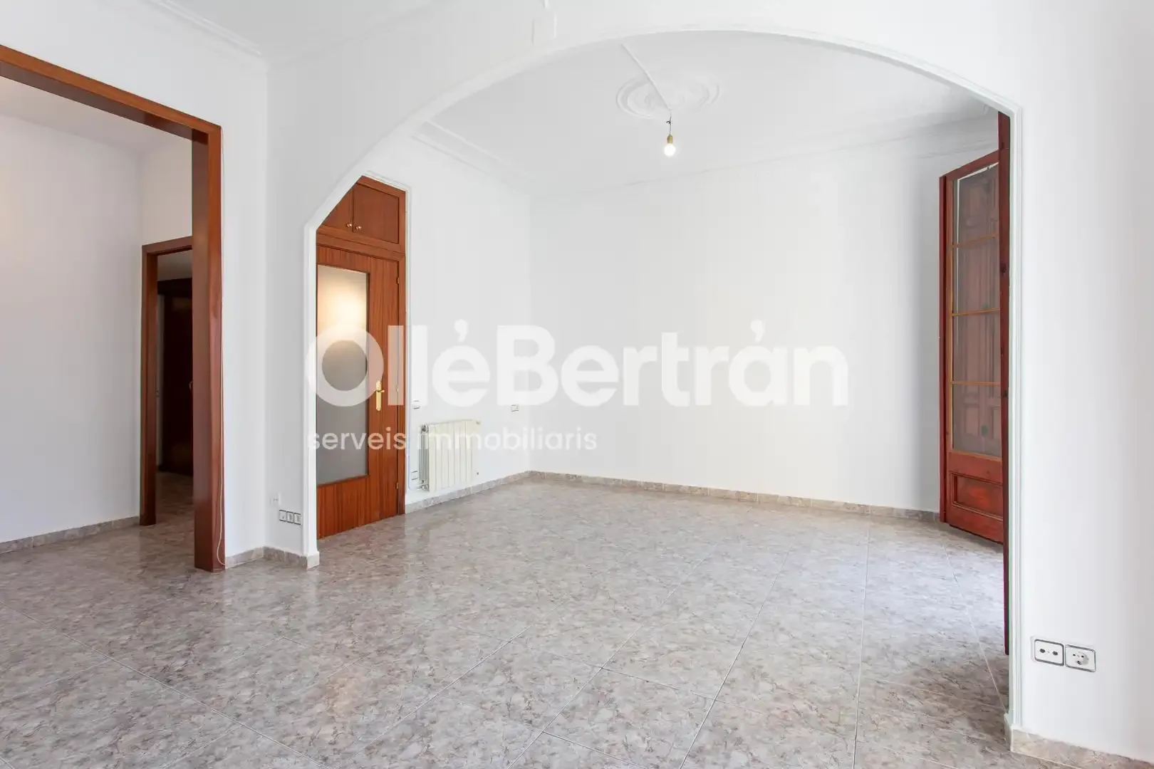 Piso en  de la Diputació - Foto 3