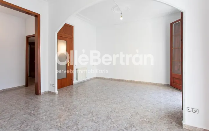 Piso en  de la Diputació - Foto 3