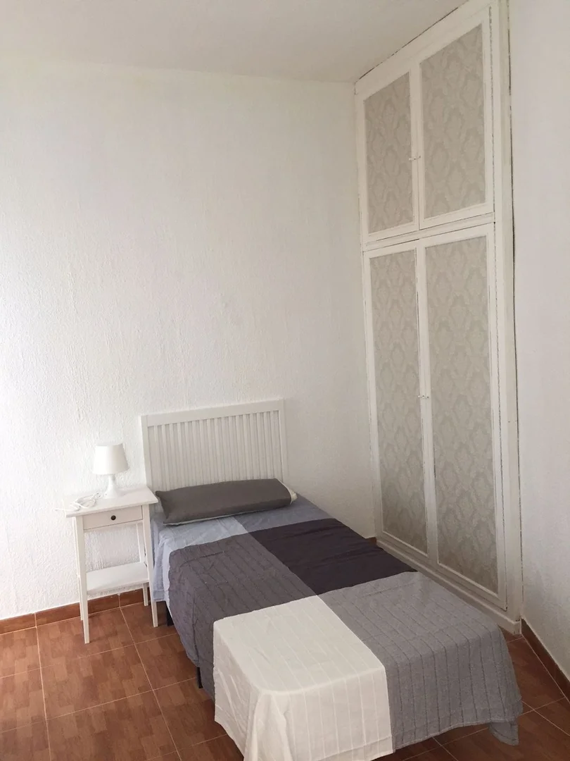 Piso en calle de Guzmán el Bueno, 65 - Foto 16