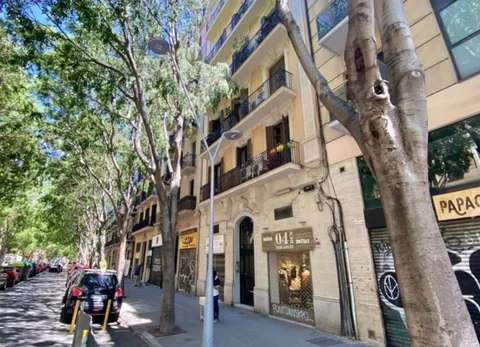 Piso en calle del Parlament, 6 - Foto 1