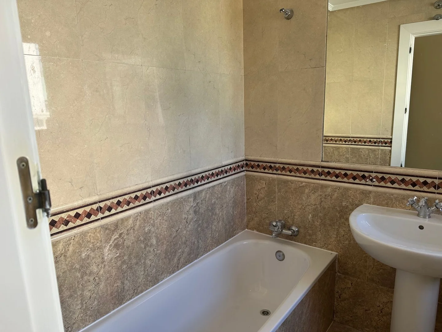 Chalet adosado en Calle de la Cueva de Montesinos, Tres Olivos - Valverde - Foto 19