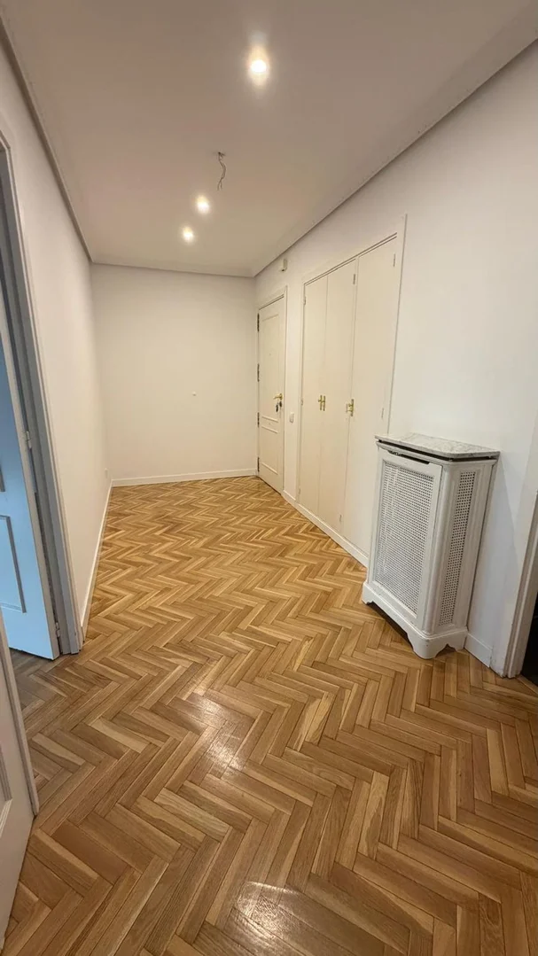 Piso en calle de Moralzarzal, 102 - Foto 5