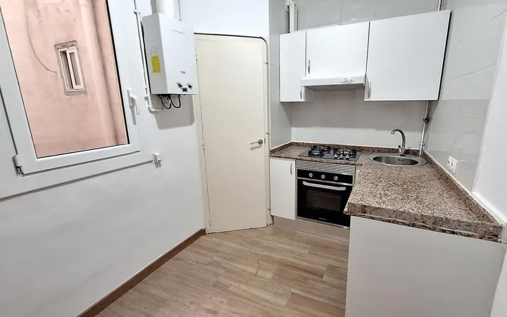 Piso en Plaza de Sant Agustí Vell, Sant Pere - Santa Caterina i la Ribera - Foto 2
