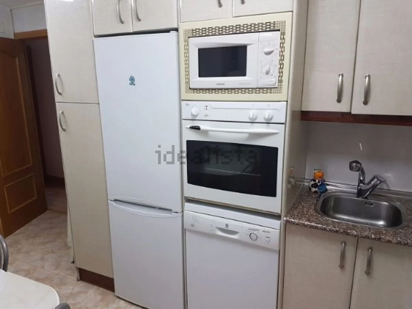 Piso en calle del Camino de los Vinateros, 130 - Foto 6