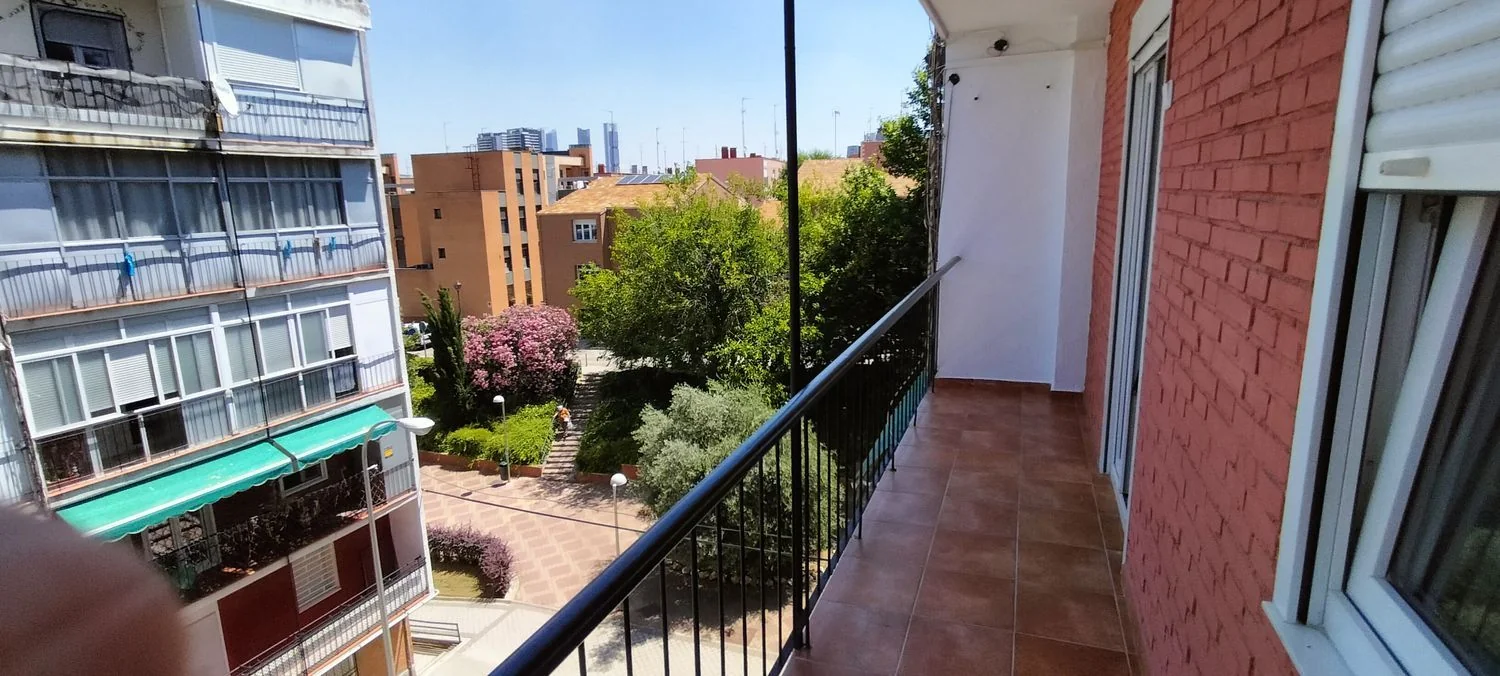Piso en Valdezarza - Foto 10