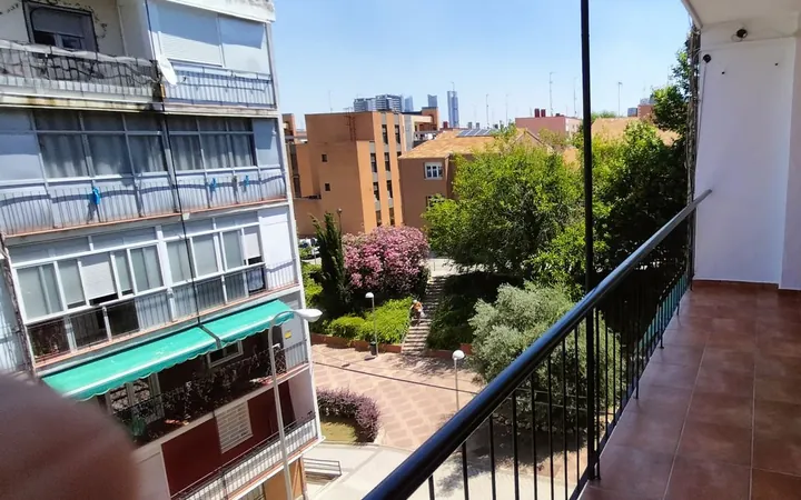 Piso en Valdezarza - Foto 10